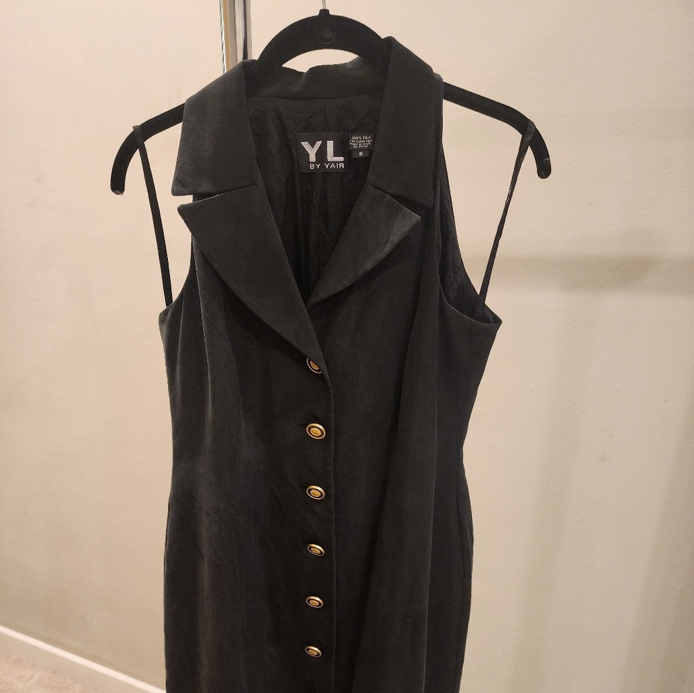 Women's Black Sleeveless Dress